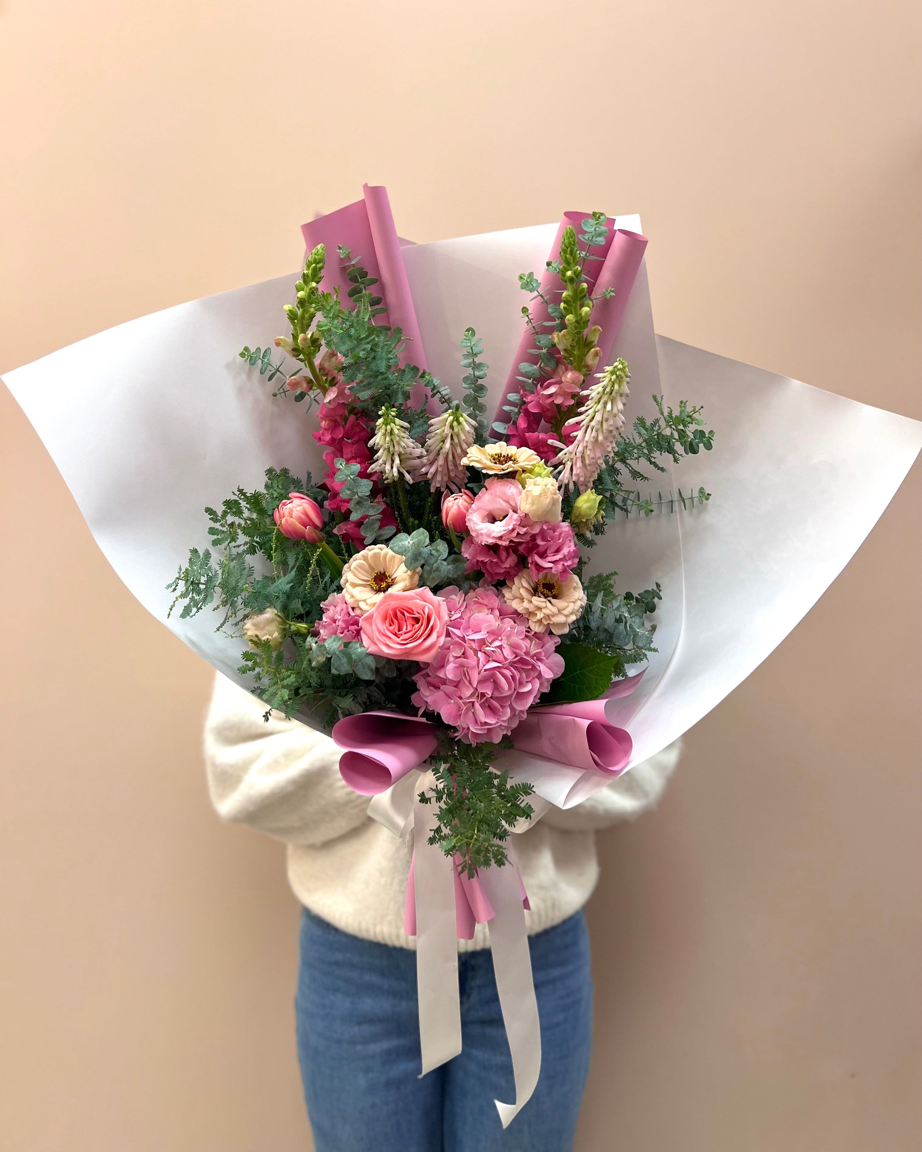 Blushes & Blooms For Māmā