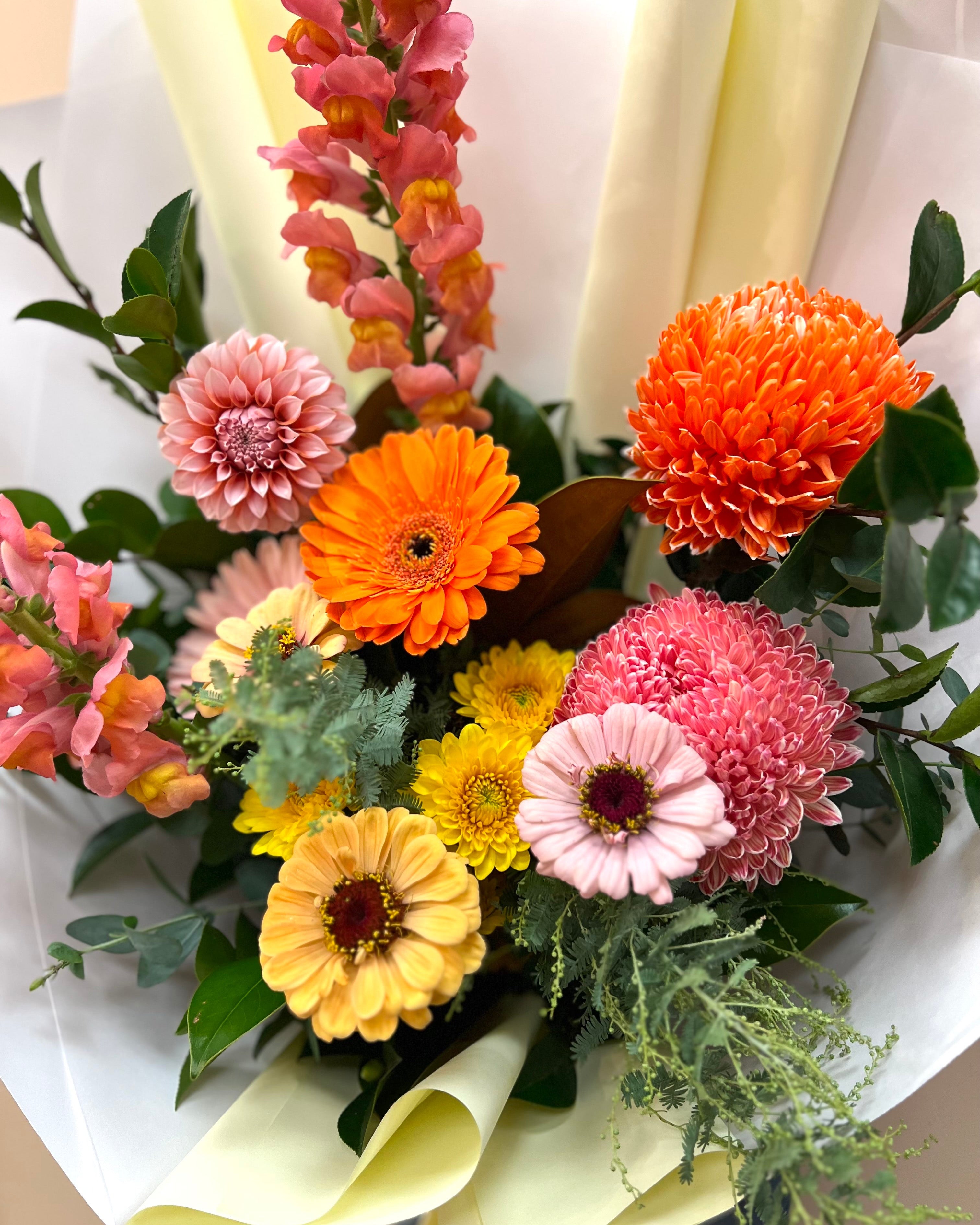 Bright Blooms For Māmā