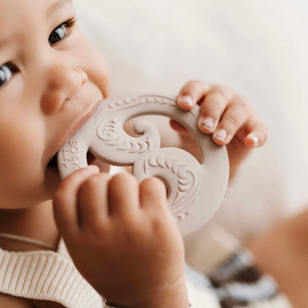 Koru Teether - Latte