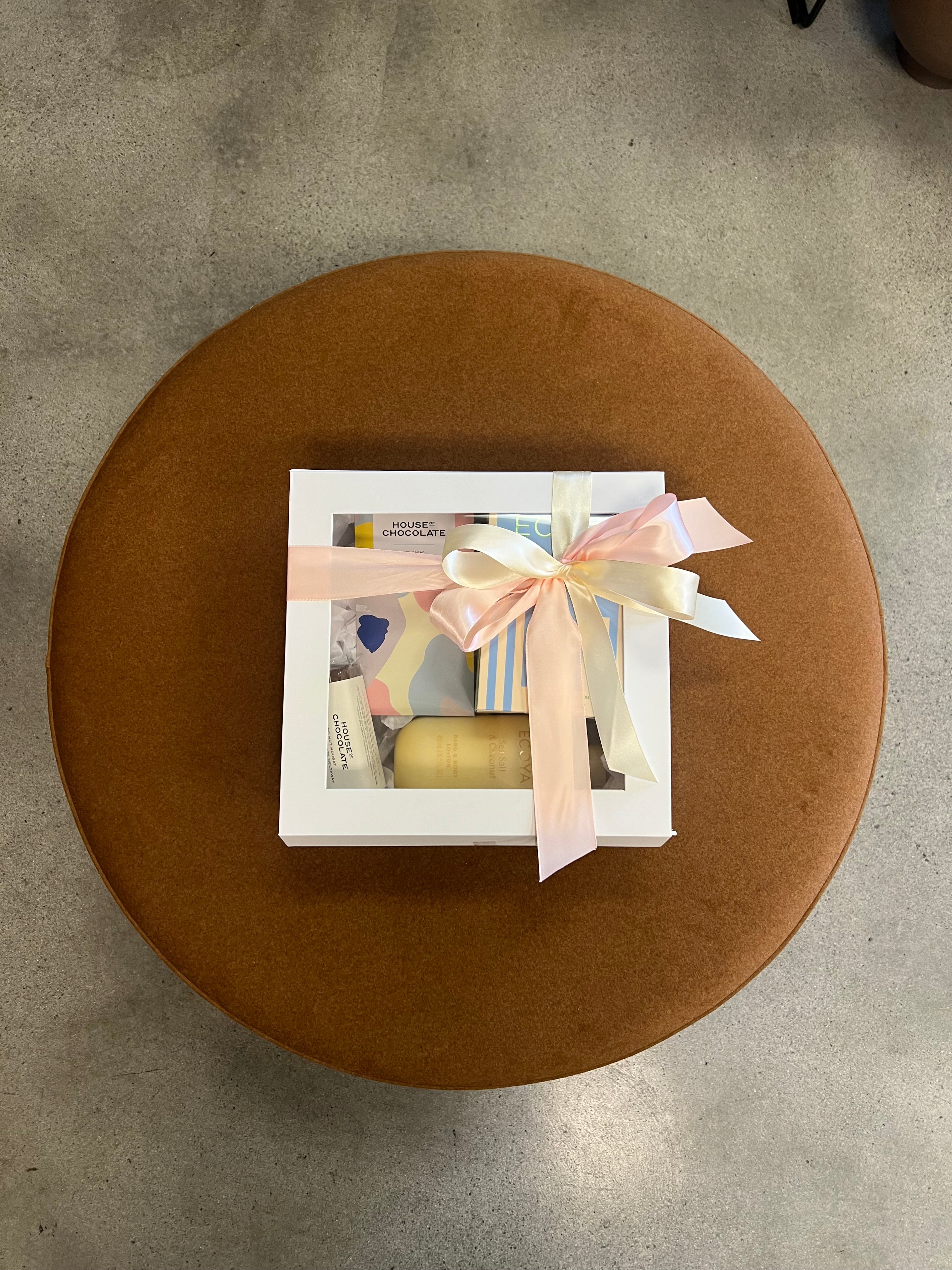 Sweet & Scented Gift Box