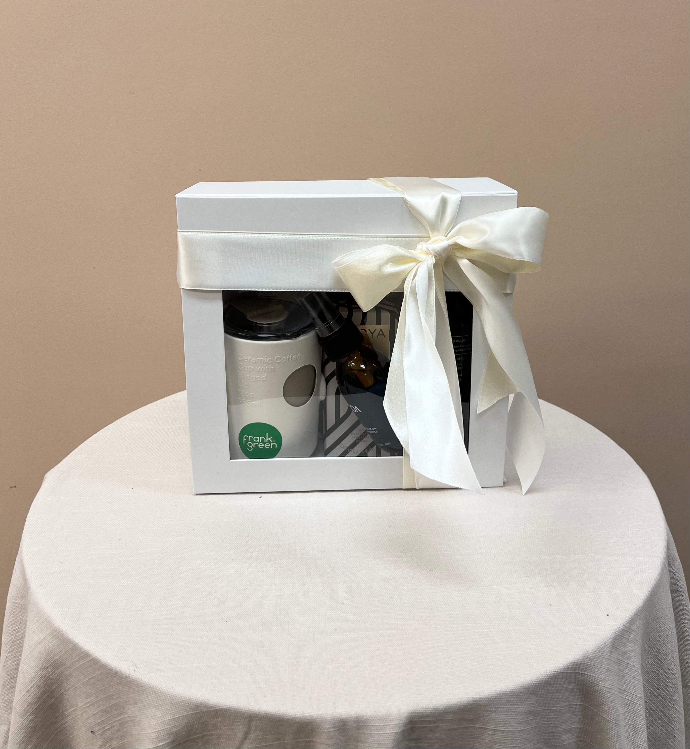 Neutral Dreams Gift Box