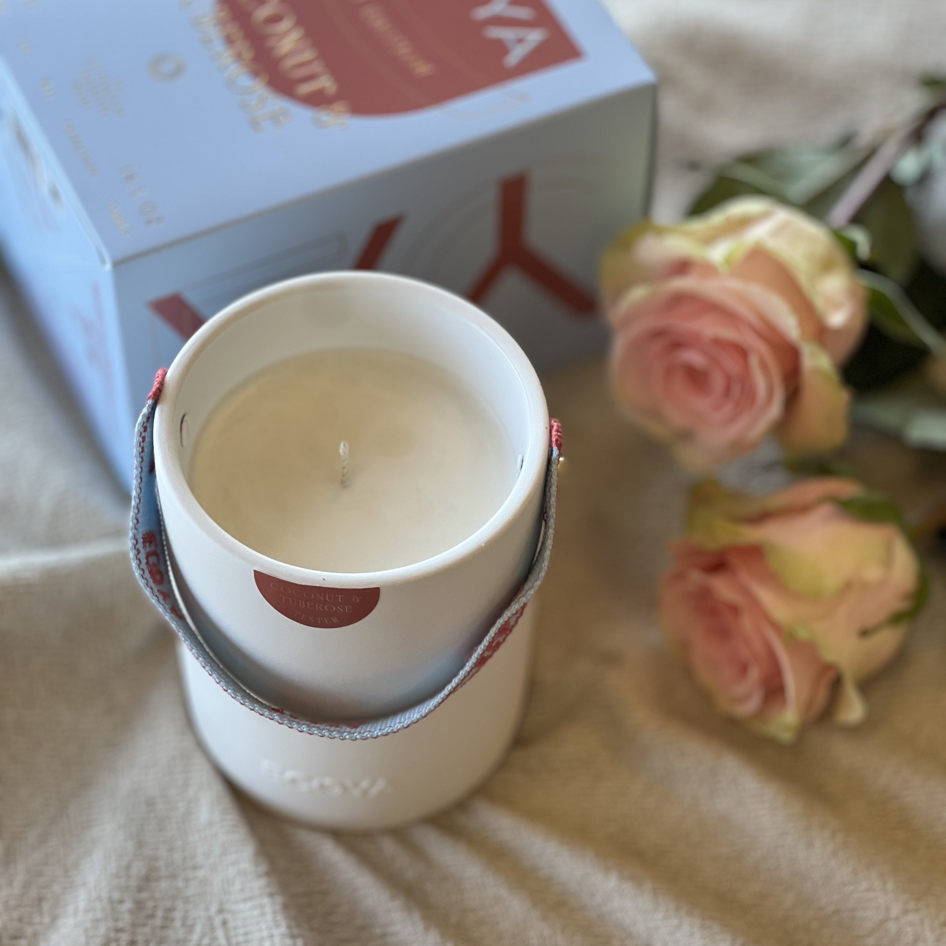 Ecoya  Coconut & Tuberose Candle