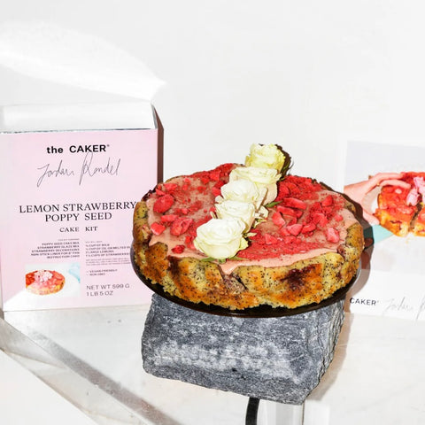 The Caker Lemon Strawberry Cake Kit