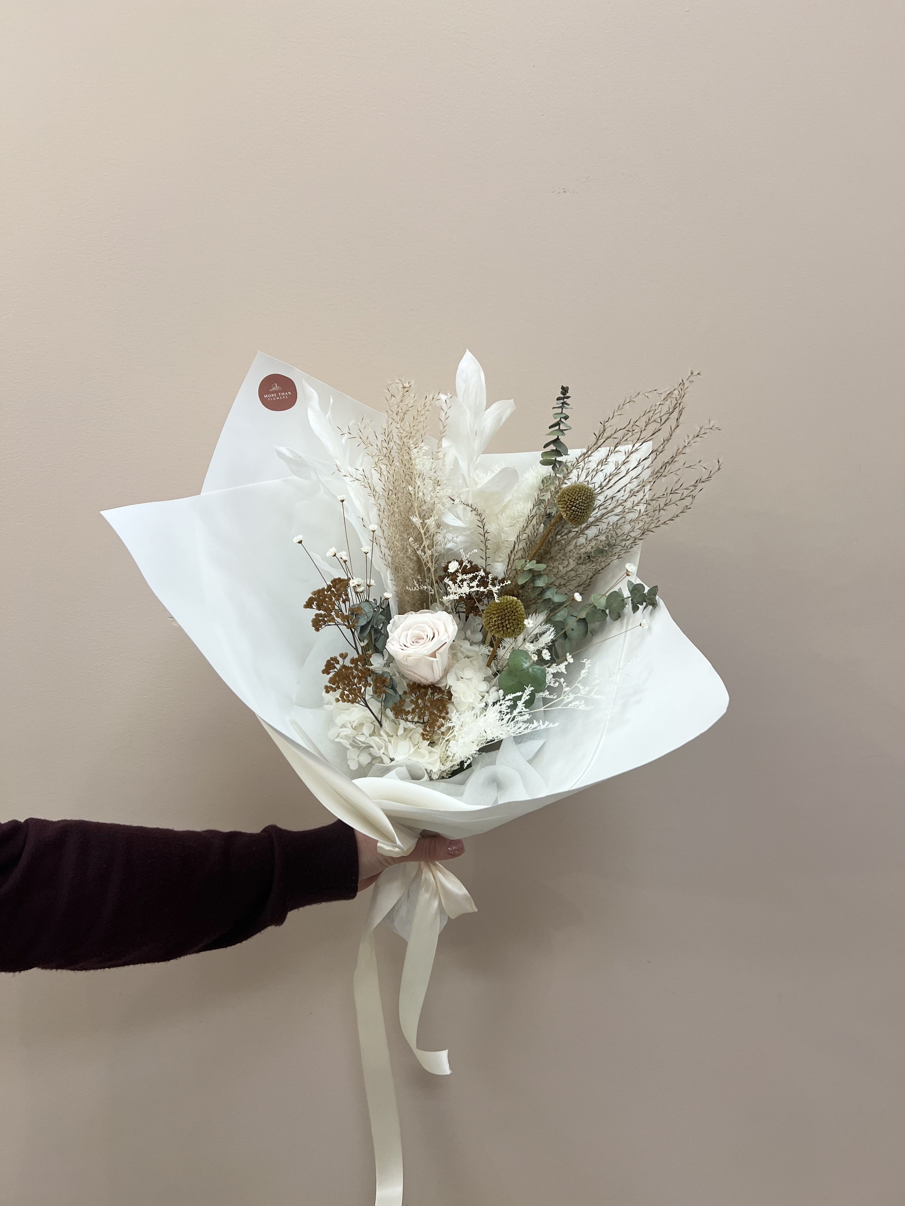 Neutral Dried Flower Bouquet
